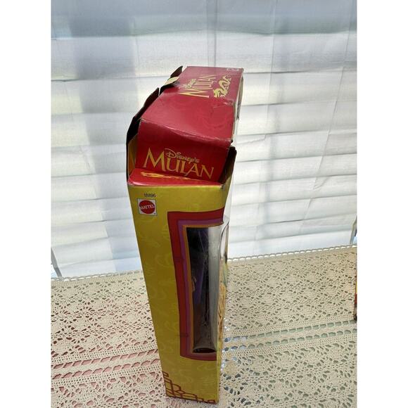 Disney Mulan And Li Shang Doll Set Mattel In Box Features Listed On Boxes - Picture 7 of 8